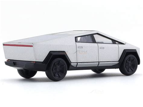 Tesla Cybertruck silver 1:64 XCartoys diecast scale model car | Scale ...