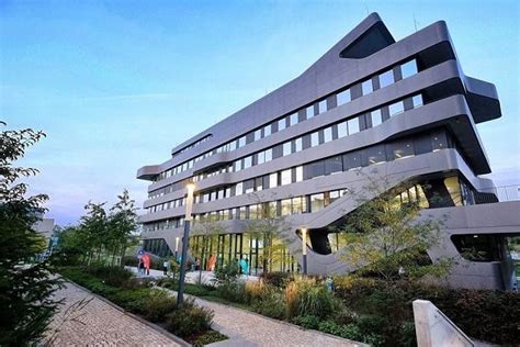 FOM University of Applied Sciences: Rankings, Courses, Fees