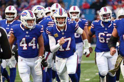 Bills victorious over undefeated Chiefs; Buffalo win 30-21 over Kansas ...