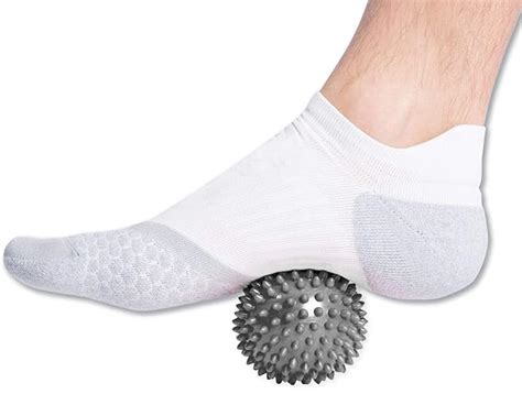 AB SALES Professional Massage Balls Foot Ball Foot Massager Spiky ...