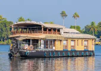 Houseboat in Kochi: Book Your Perfect Houseboat With Us