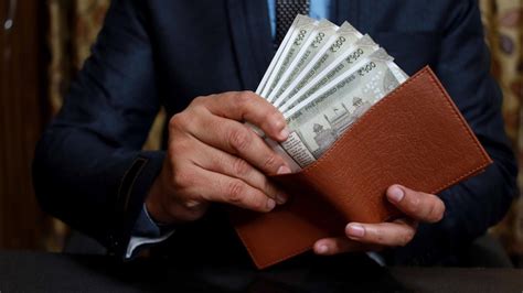 'Need a deep pocket': Russian woman says ₹2 lakh a month to survive in ...