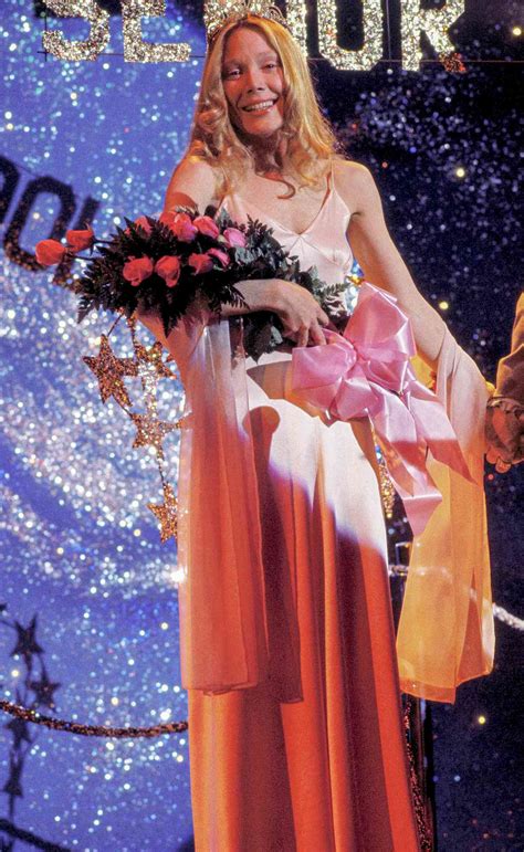 22 of the Most Iconic On-Screen Prom Dresses