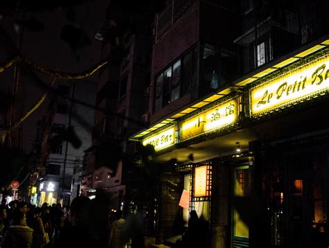 重庆的酒馆都来自成都？找遍山城寻找本土味道，只有纯阳老酒馆 - 知乎