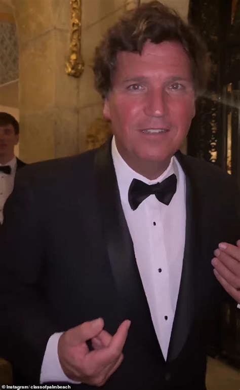 Tucker Carlson makes body hygiene confession during interview