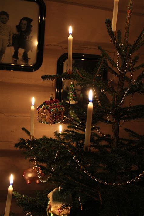 10+ Old Fashioned Christmas Tree With Candles – DECOOMO