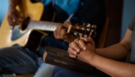 Bildergebnis für salvation army keep singing