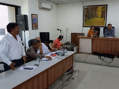 Valsad Municipality's 2023-24 budget of 81 crores with a budget of 25 ...