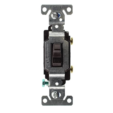 Buy Hubbell RS315Z Toggle Switch, 3-Way, Grounding, 15-Amp, 120/277 ...