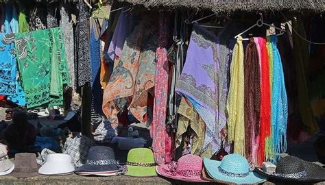 Shopping In Maldives In 2025: Best Places For Shopping & Things To Buy