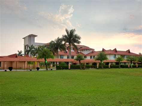 Contact Us | Crescent Resorts