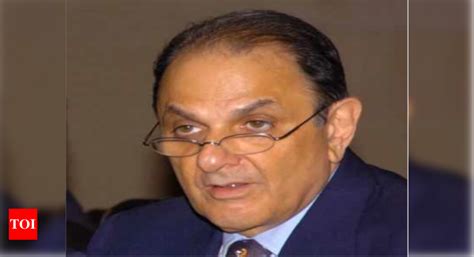 Nusli Wadia may quit Britannia board - Times of India