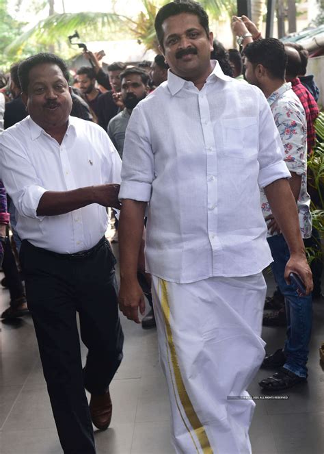 Stars at muhurat of actor Dileep's film 'Kesu Ee Veedinte Nadhan'- The ...