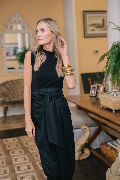 Tippi Top - Black – Julia Amory