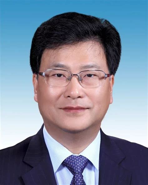 新一届重庆市政协主席、副主席简介