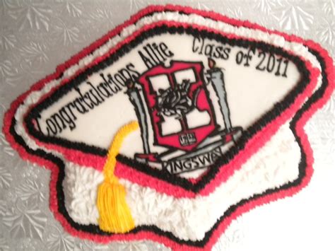 Image result for Graduation Cap Cake Decorations