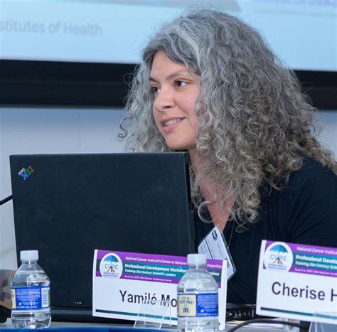 CRCHD Scholars Gain Experience in Mock Review - NCI