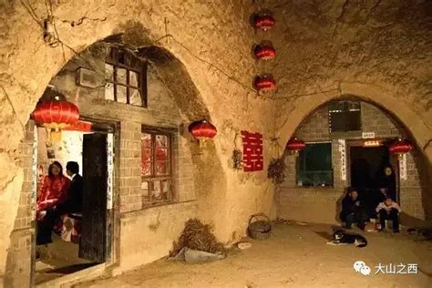 国外有没有类似中国窑洞的民居建筑。？ - 知乎