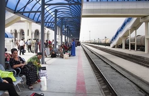 Turkmenistan: The long arm of the police state | Zemin täzelikler