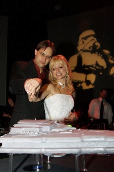 Fully Operational Fandom: Looking for Love in Aldera-right Places ...
