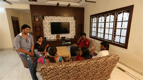 Premisthe Poye Kaalam Movie Wallpapers, Posters & Stills