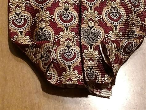 Necktie Tutorial 的图像结果