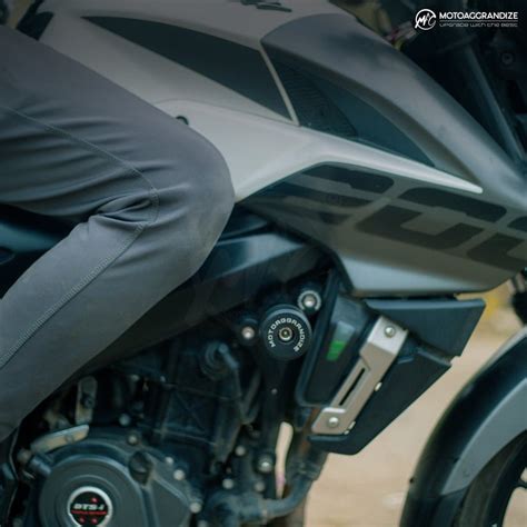 Bajaj NS 200 Motoaggrandize Frame Slider Crash Protector – LRL Motors