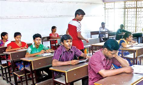 Paper leaks, 100s of centum, multiple toppers from same centre - how ...