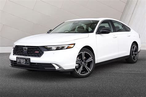 The medium-sized cars with the best fuel economy in Australia | CarExpert