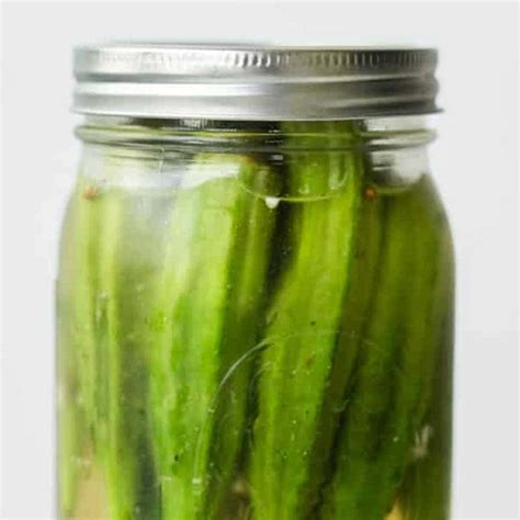 Half Sour Pickles - New York Crunchy pickles recipe!