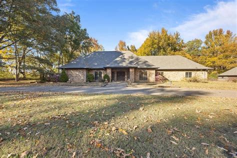 8560 Old Creek Rd, Memphis, TN 38125 | Homes.com