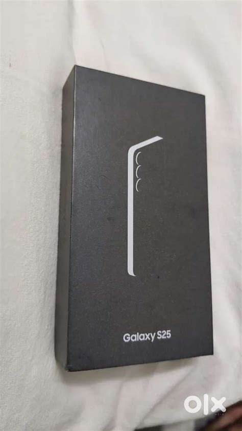 Samsung Galaxy S25 - Mobile Phones - 1820927706