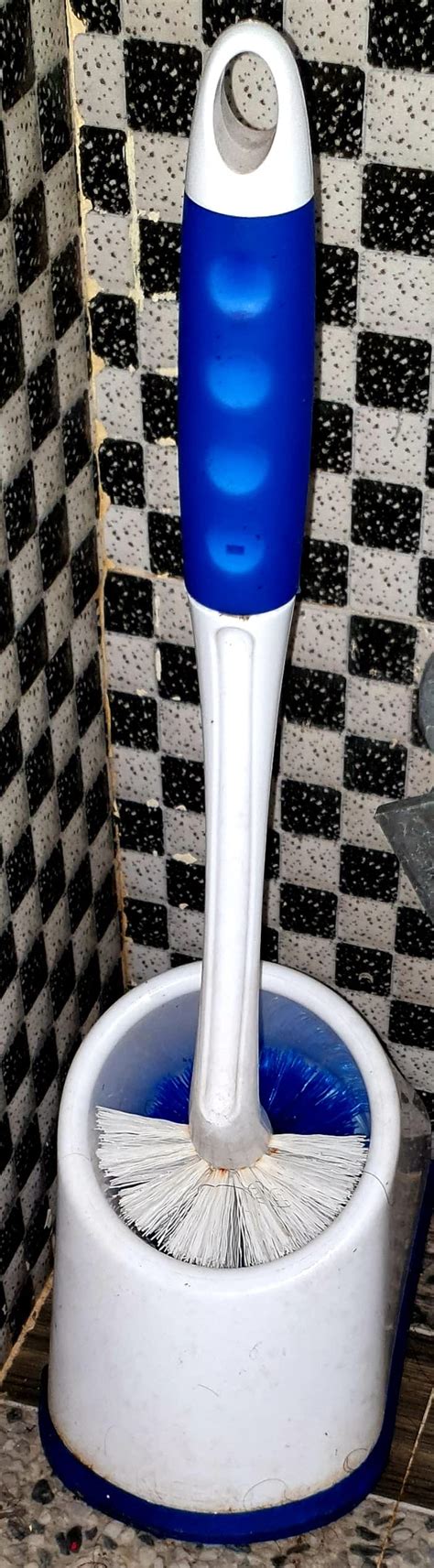 Cello Kleeno Angular Toilet Brush with Storage (Blue and White) & Cello ...