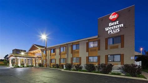 BEST WESTERN OAKBROOK INN (Westmont) - Hotel Reviews, Photos, Rate ...