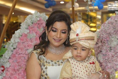 Beautiful stories by Twinkle Soni - Makeup Salon - Shahdara ...