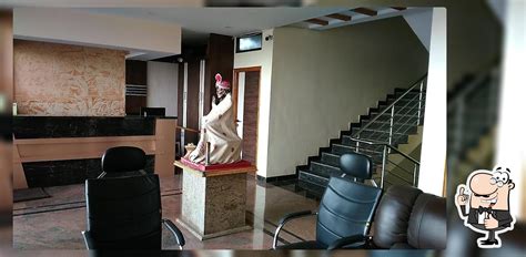 HOTEL SAI ACHAL, Chitguppa - Restaurant reviews