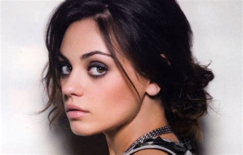Download Mila Kunis Denies Liposuction, Tummy Tuck, Nose Cosmetic ...