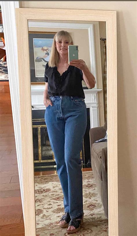 Stylish Slimming Jean Outfits for Every Woman Over 60: Embrace ...
