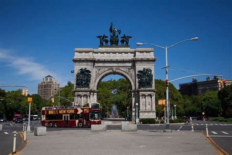 Hop-on Hop-off New York Best Bus Tour & Our Recommendation
