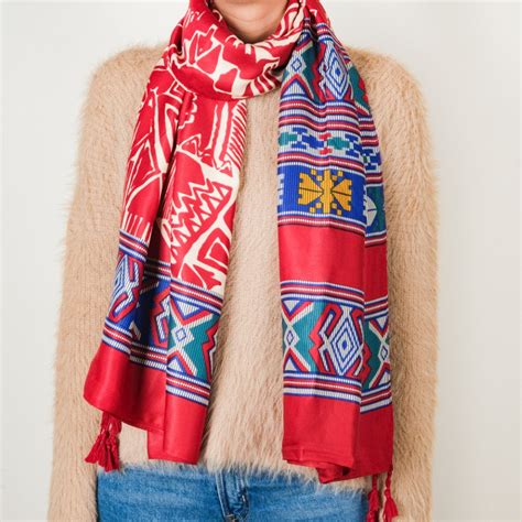 Fuschia Boho Printed Scarf Online - Premium Scarf | Nestasia