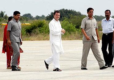 Images: When Rahul Gandhi charmed Mysore youth - Rediff.com News