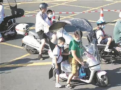开学一周这些地方孩子接送难！青岛交通部门计划开通公交新线路_观海新闻