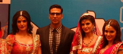 Photo Gallery of Film 'Housefull-2' - EaseMyTrip.com