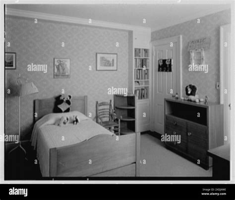 Mrs. Harold I. Pratt, residence on Shutter Lane, Oyster Bay Cove, Long ...