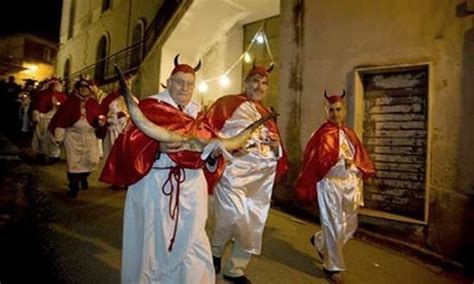 8 Weird Festivals Celebrated Across The World