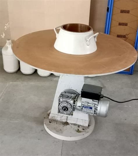 » Concrete and Material Testing lab