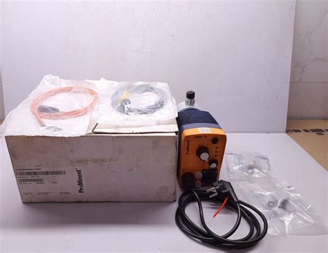ProMinent BETA/4 Dosing Pump BT4B0708PPB2000UA100000 100-230V 50/60Hz ...