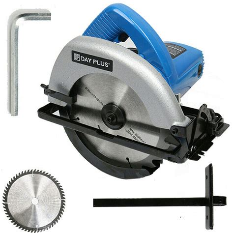 What Personal Protection Safety Equipment Should Be Worn By The ...