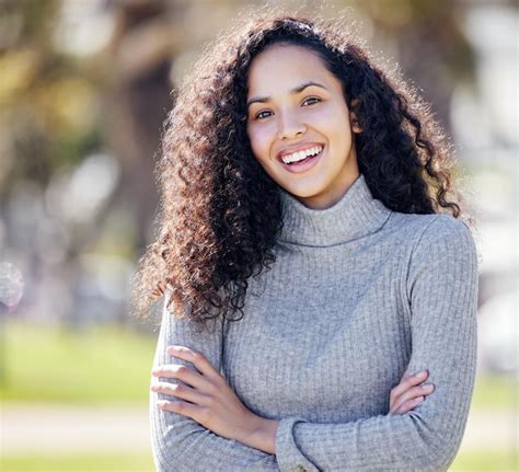 Woman smiling Images - Free Download on Freepik