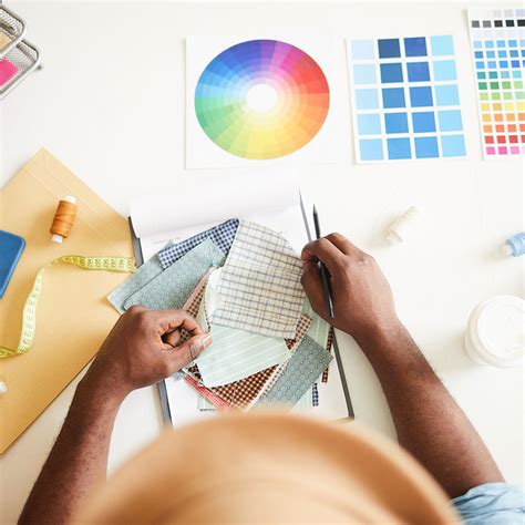 5 Must Have Fashionable Indian Fabrics for Summer